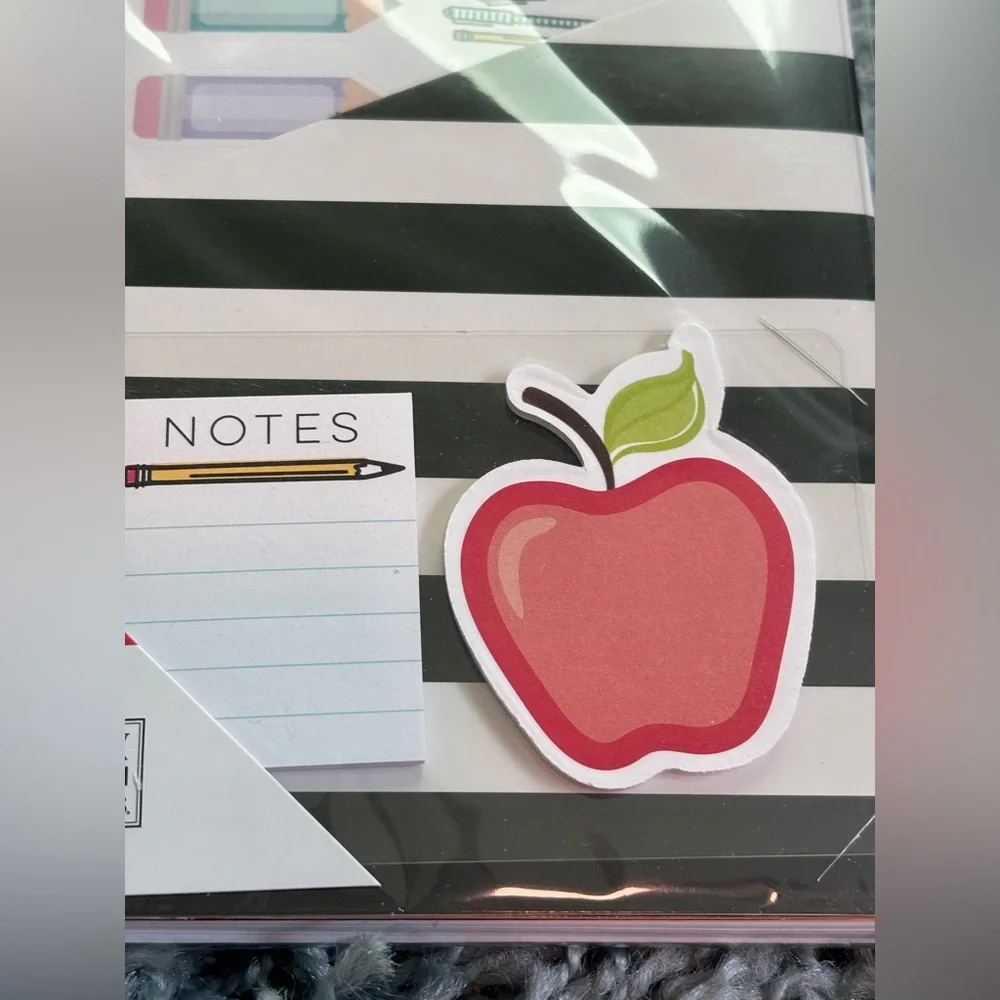 The Happy Planner 121 pieces